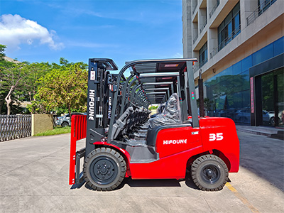 Dual fuel forklift: the difference between electric forklift and liquefied gas forklift